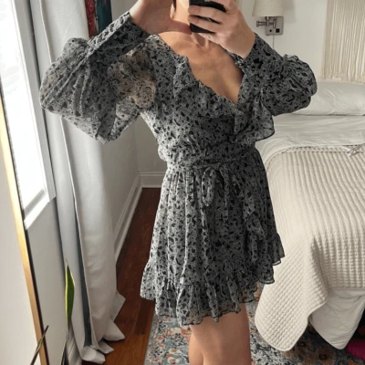 TopShop Wrap Dress Womens Size 6 Star Pattern - Image 1 of 4