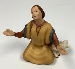 Kneeling Shepherd from The Nativity Collection by Franklin Mint - Boxed c.1989. - Picture 1 of 6