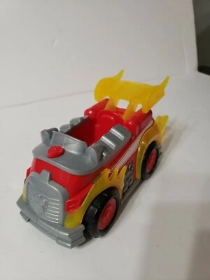 Vehículo camión de bomberos iluminado Paw Patrol Mighty Pups Super Paws Marshall Foto 1 de 4