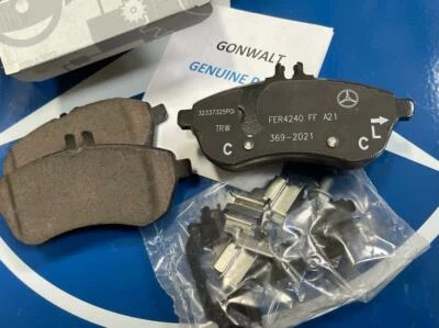 Juego Pastillas Freno Delanteras Mercedes Benz Clase C C250 12 13 14 15 C300 08 09 10 11 12 Foto 1 de 3