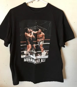 T-Shirt Muhammad Ali Classic Float Like A Butterfly Sting Like A Bee schwarz - Bild 1 von 3