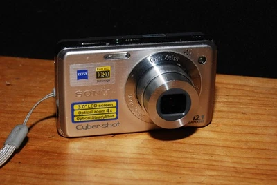 Sony Cyber-shot DSC-W230 12.1MP Digital Camera Silver Tested - No Charger - Image 1 of 4