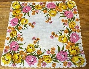 Vintage 15.5" Scalloped Tulip & Cosmos Floral Hankie, Handkerchief**4a-b - Picture 1 of 2