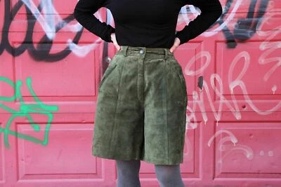 Calças curtas femininas de couro natural genuíno cor camurça verde oliva - Imagem 1 de 4