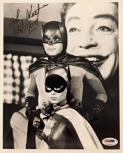 Foto firmada/inscrita de Adam West "Batman" 8x10 en blanco y negro - Certificado PSA V38106 - Imagen 1 de 2