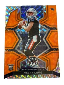 2022 Panini Mosaic Bailey Zappe RC #321 Orange Reactive Prizm Rookie | Patriots - Bild 1 von 2