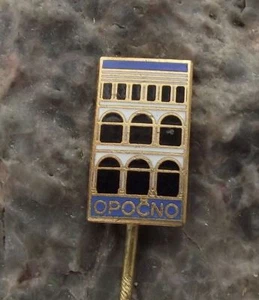Opocno Castle Renaissance Style Architecture Arched Courtyard Tourist Pin Badge - Picture 1 of 5