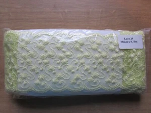 Lime green embroidered lace trim 85mm wide x 8.75m - Picture 1 of 2