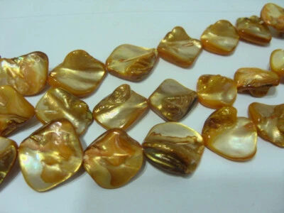 ca.22 x 17 mm gold gelbe Perlmutt Muschel Strang ca.39 cm - Bild 1 von 2