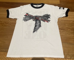 Camiseta CM Punk WWE Para Hombre Auténtica "Mejor Desde el Primer Día" Blanca Talla Pequeña - Imagen 1 de 2