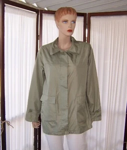 TUDOR COURT HABAND SOFT GREEN WINDBREAKER BUTTON JACKET M - Picture 1 of 5