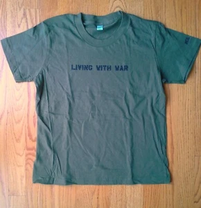NEIL YOUNG (YOUTH'S LG, SML) T-SHIRT "LIVING WITH WAR" VERDE 100% COTONE NUOVA USA - Foto 1 di 3