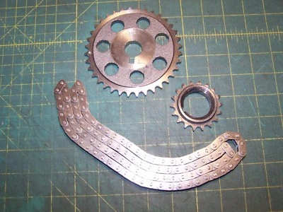 Juego de distribución de 3 piezas MELLING 3SR102 para camioneta Nissan 1994-1997 2,4 L Foto 1 de 3