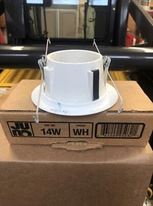 JUNO LIGHTING 14W-WH 4" RECESSED BAFFLE TRIM WHITE - Picture 1 of 3