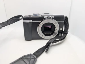 Olympus E-PL1 fotocamera digitale solo corpo - pixel morti difettosi sullo schermo - Foto 1 di 7