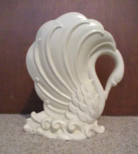 Vintage Haeger 12" White Swan Planter -Beautiful Condition! - Picture 1 of 11