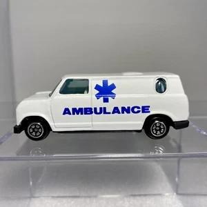 Yatming #1501 Ford Econoline Ambulance Van 1:64 Diecast White - Picture 1 of 10