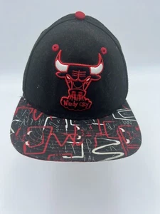 New Era Chicago Bulls 9Fifty HWC Windy City Graffiti Bill Snapback Hat CAP Used - Picture 1 of 10