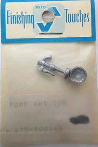 HO Scale Finishing Touches Pump & Tub Metal Detail Part Vintage NOS - Foto 1 di 1