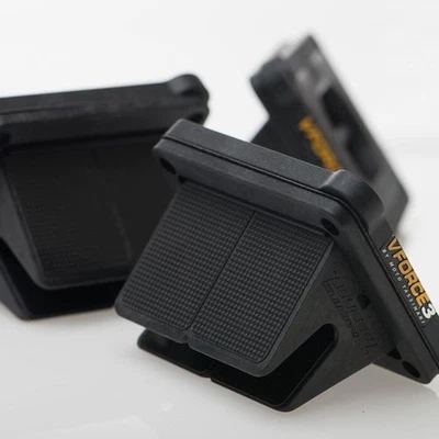 Válvula de 3 cañas Moto Tassinari Vforce para Yamaha VMAX 700 ER VX700ER 2002 Foto 1 de 3