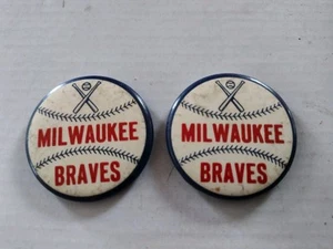 2 Milwaukee Braves Buttons w/Crossed-Bats Blue Border 1 3/4 Inch NO PINS GC - Bild 1 von 7