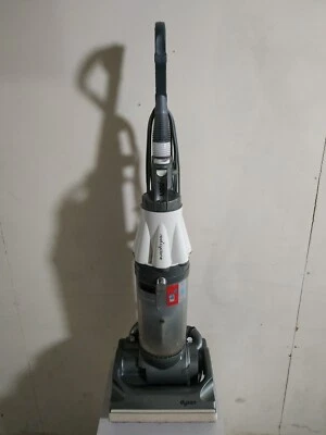 DYSON DC07 Hoover * BRAND NEW MOTOR FITTED * POWERFUL VAC *  FREE LOCAL DELIVERY - Image 1 of 4