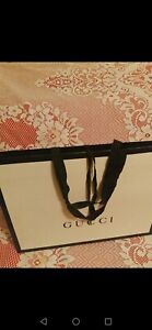 Gucci  grand sac shopping  blanc et noir 48 X36 X 8,5 cm article  Authentique 