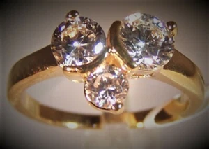 18KT GOLD PLATE w 3 WHITE ROUND AAA GRADE CZ ENGAGEMENT OR DRESS RING SIZE 8 - Picture 1 of 8
