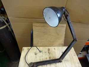 Antique / vintage three arm enamel coated light - Picture 1 of 12