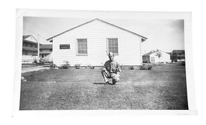 WW2 Era Photo U.S. Army GI Btry D. 30th Bn Supply Building - Picture 1 of 2
