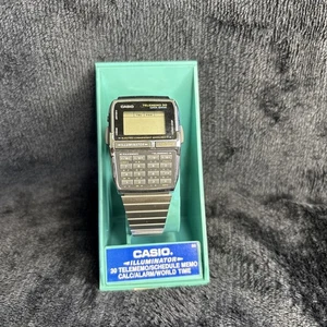 VINTAGE Nuovo! OROLOGIO DIGITALE CASIO DBC-300 Telememo 30 banca dati CALCOLATRICE - Foto 1 di 7