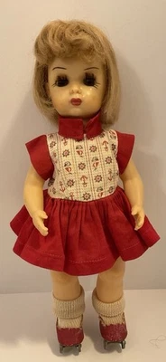 MUÑECA DE COLECCIÓN PEQUEÑA TERRI LEE AÑOS 50 CON VESTIDO ETIQUETADO ORIGINAL Y PATINES Foto 1 de 4