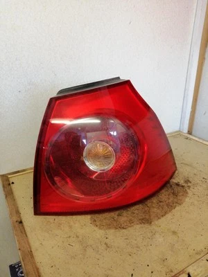 VOLKSWAGEN GOLF MK5 1K 2004 - 2009 RIGHT OUTER TAILLIGHT HATBACK 1K6945096AA - Изображение 1 из 3
