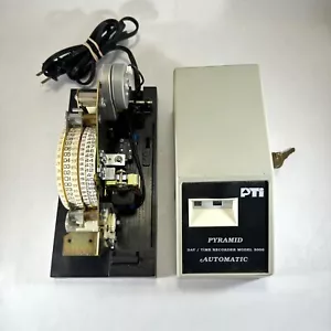 Vintage Pyramid Day / Time Recorder Punch Card Clock Model 3000 - Made in USA - Picture 1 of 12