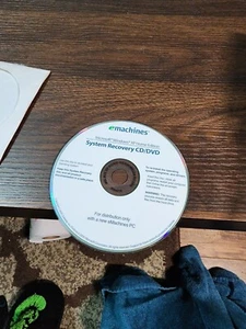 emachines Microsoft Windows XP Home Edition SYSTEM RECOVERY CD/DVD 2005 EUC - Picture 1 of 2