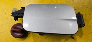 MERCEDES E KLASSE W212 E220CDI 09-12 TANKKLAPPE DECKEL IN SILBER 775 - Bild 1 von 8