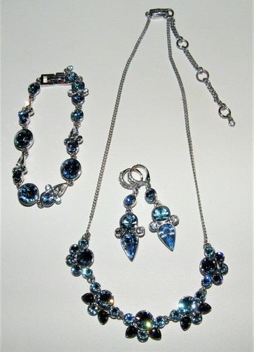 Collana PARURE Marcata Silvertone CRISTALLI BLU GIVENCHY (3)Pc~Bracciale~Orecchini