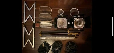 Lowel Light Kit w/ Hard Case, 3 Lights, 3 Cords, 1 Omni-Stand + EXTRAS - Image 1 of 3