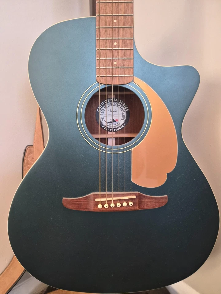 Fender Newporter Player Limited-Edition Acoustic-Electric Guitar Ocean Teal used - Image 1 of 3