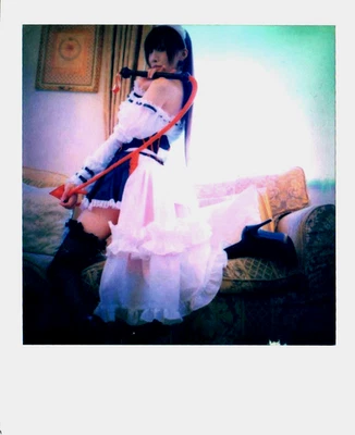 ARAKI NOBUYOSHI - ORIGINAL POLAROID VOM KÜNSTLER SIGNIERT UND ZERTIFIZIERT - Bild 1 von 4