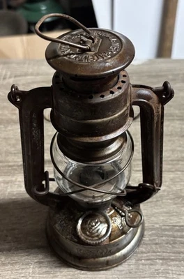 ANTIQUE FEUER HAND #175 SUPER BABY SMALL GERMAN LANTERN - Image 1 of 4