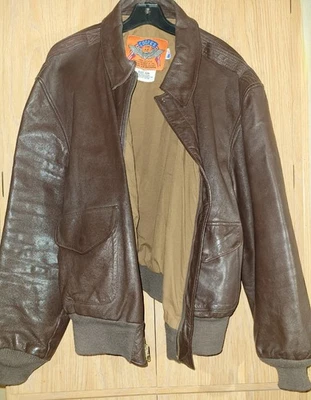 ВВС США Cooper типа A-2 коричневый кожаный пилот полета бомбардировщик военная куртка 52R VGC - Изображение 1 из 4