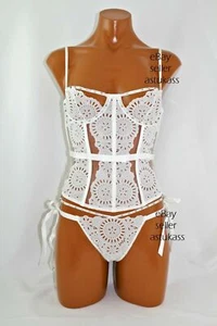 Victoria's Secret Designer Collection Embellished Eyelet Corset 34C & panty L - Picture 1 of 4