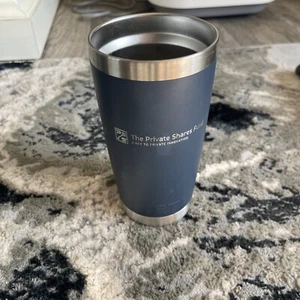 YETI Rambler Stainless Steel 20oz Tumbler Navy Blue - Picture 1 of 6