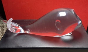 Collectible Clear Glass Whale Figurine Paperweight 7" MOL, Mint! - Picture 1 of 7