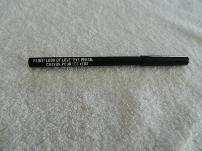 New Flirt! Look of Love Eye Pencil 04 Sugar Pie White Eye Pencil Flirt  - Image 1 of 4