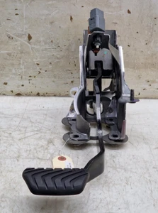 Conjunto de pedal de freno delantero izquierdo Infiniti QX50 2019-2024 OEM - Imagen 1 de 12