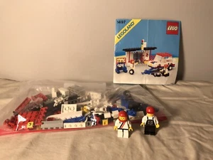 Lego 1497 De colección Classic Town Race Rally and Pitcrew Team - Imagen 1 de 4