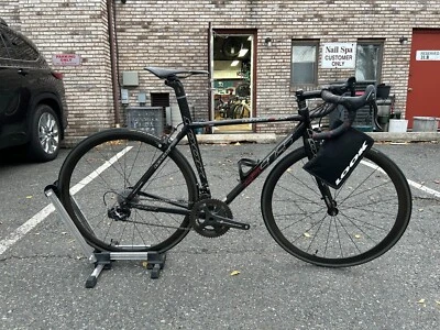 Look 595 / Campagnolo Record 11 velocidades / Ruedas de carbono tubulares Reynolds / Deda Foto 1 de 4