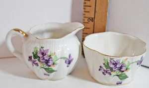 Norcrest Japan China Stiefmütterchen Muster kleine Sahne & offener Zucker - Bild 1 von 5